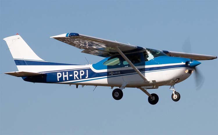 Cessna 182 Skyline