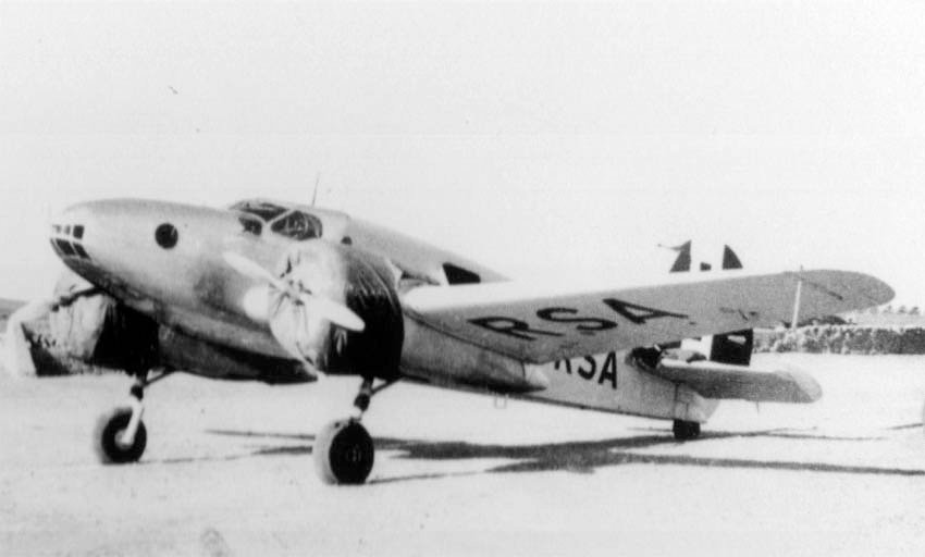 Ca.310 Libeccio avión militar