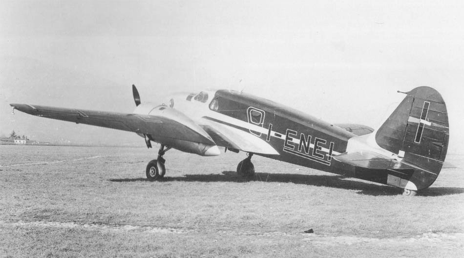 Ca.310 Libeccio avión militar