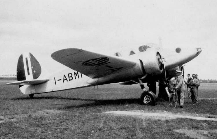 Ca.310 Libeccio avión militar
