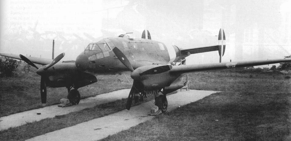 Ca.331 Raffica light bomber