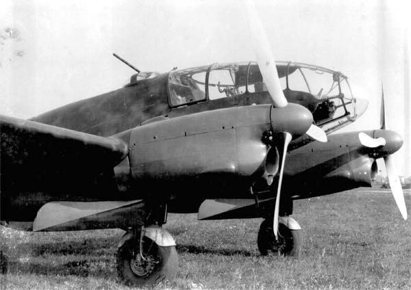 Ca.331 Raffica light bomber
