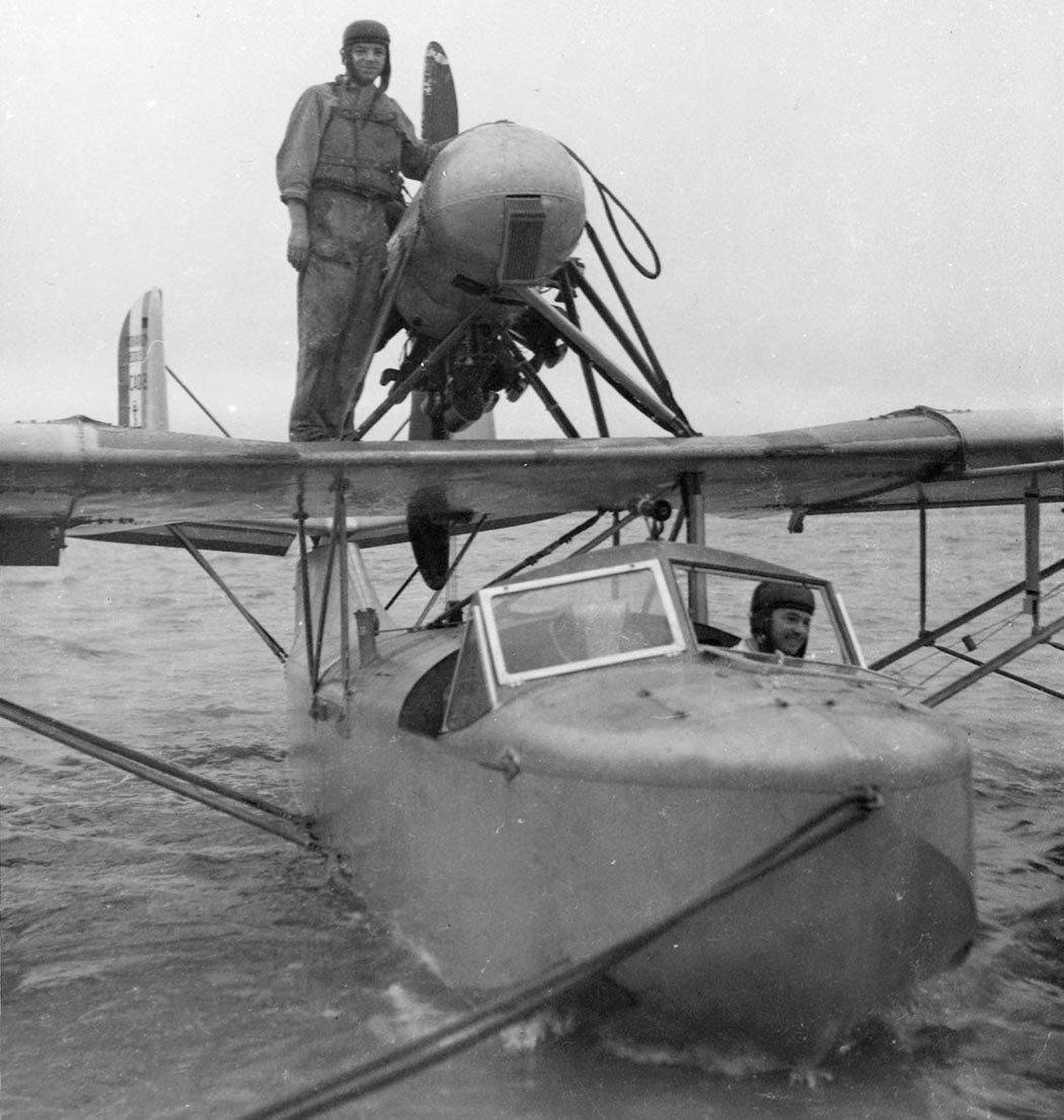CAO.300 ED-2 hidroavión de entrenamiento
