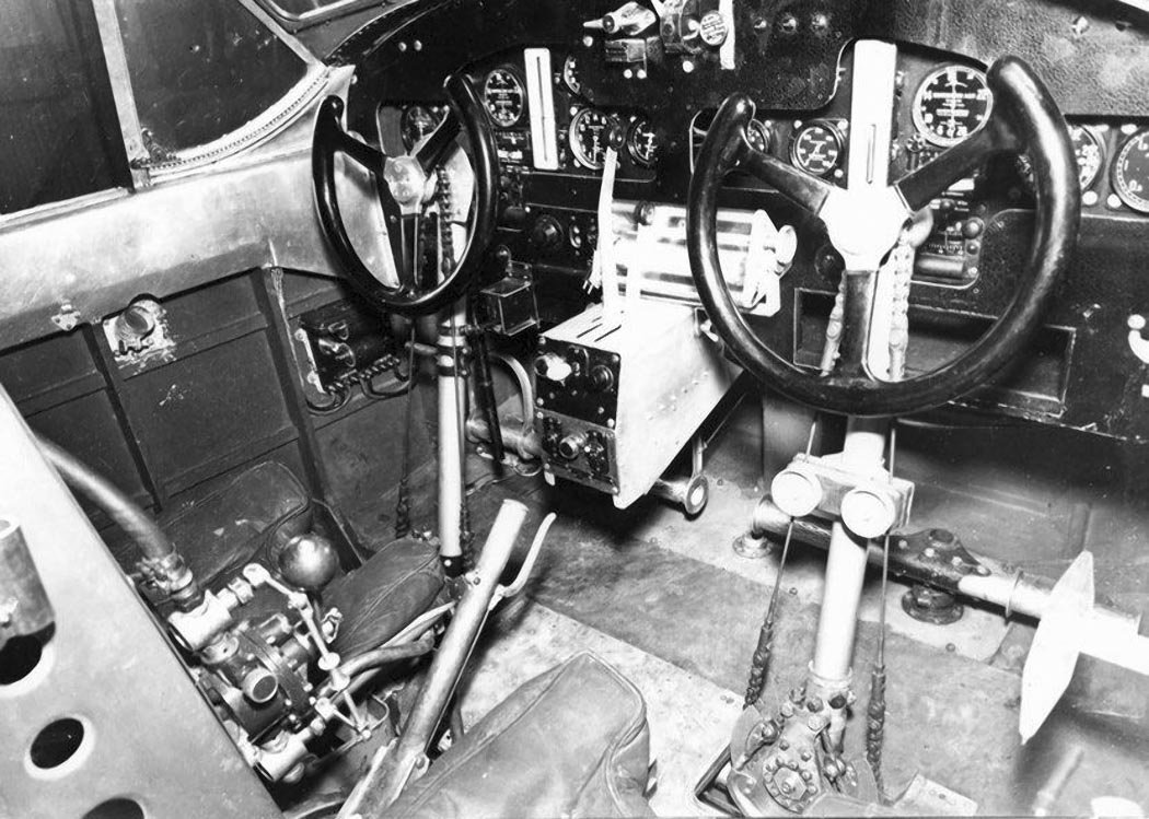 CAO.300 ED-2 hidroavión de entrenamiento