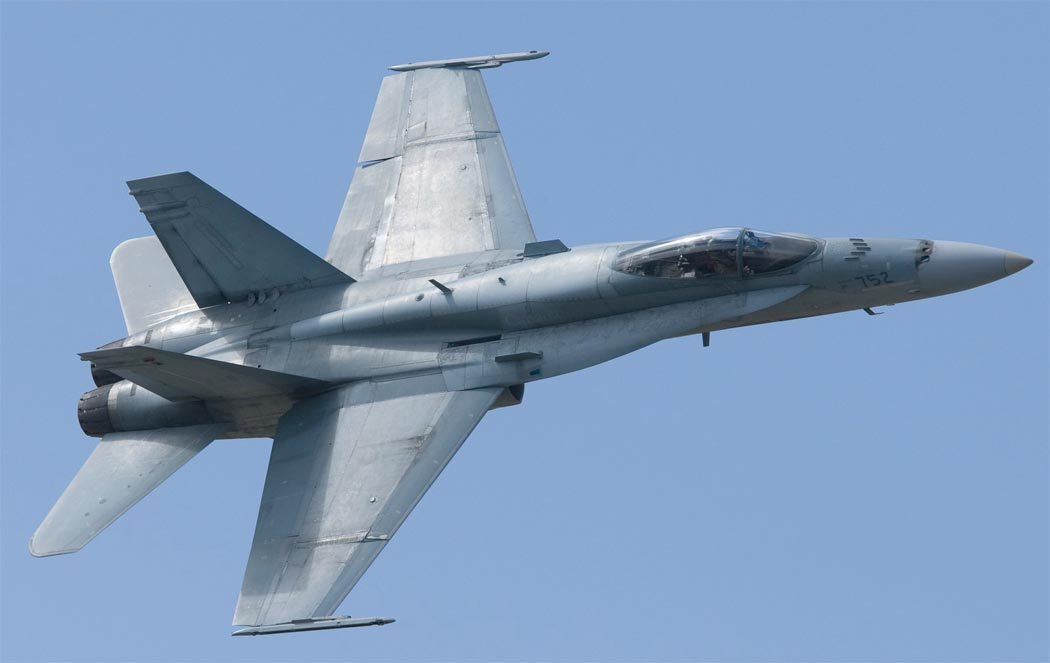 Avión de combate polivalente CF-18 Hornet