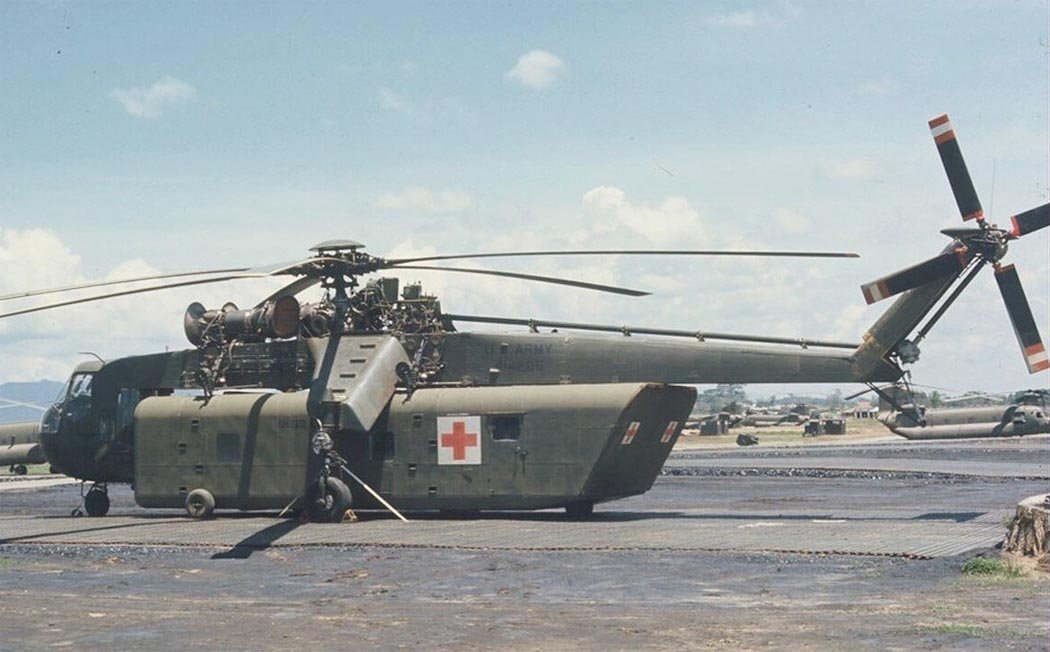 Sikorsky CH-54 Tarhe helicóptero grúa de carga pesada