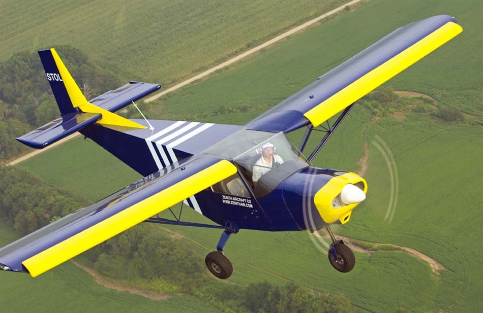 Avión STOL CH-801
