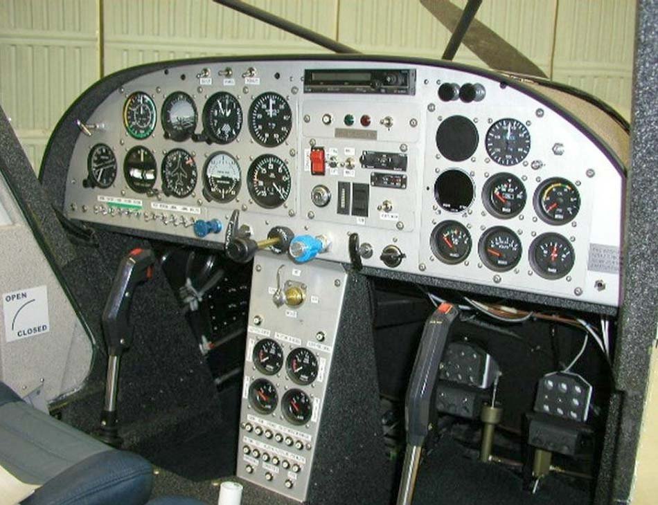 Avión STOL CH-801