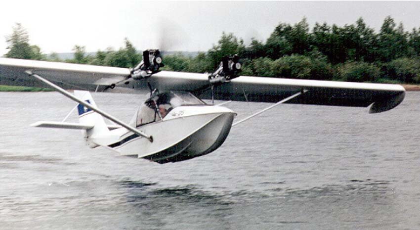 Che-25 avión anfibio