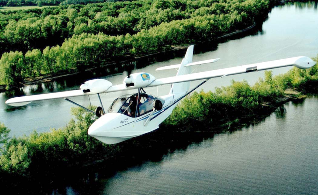 Che-25 avión anfibio