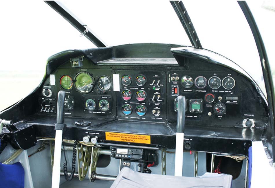 Che-25 avión anfibio