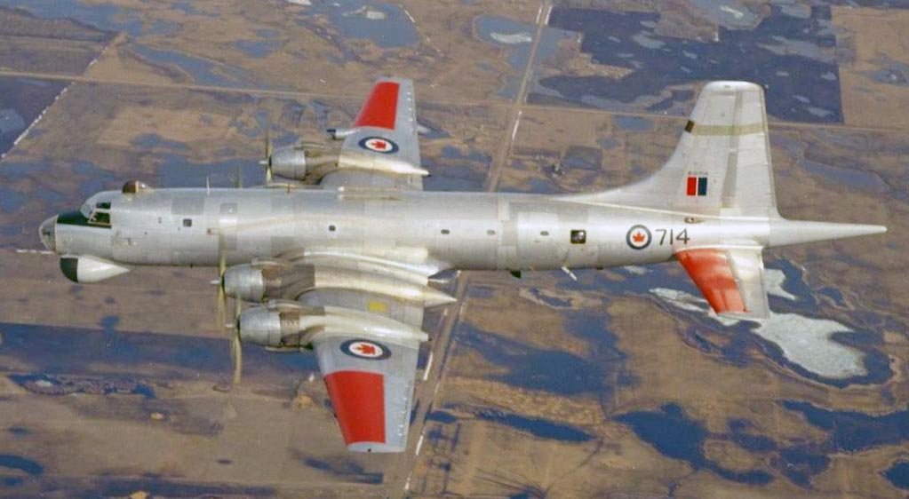 CL-28 Argus avión de patrulla marítima