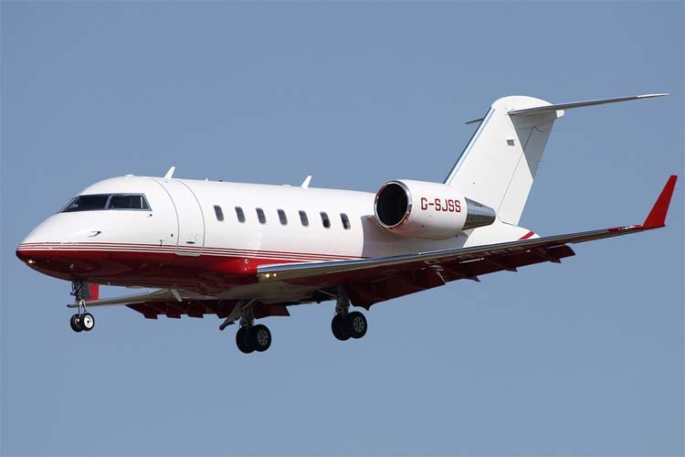 Challenger 605 business jet