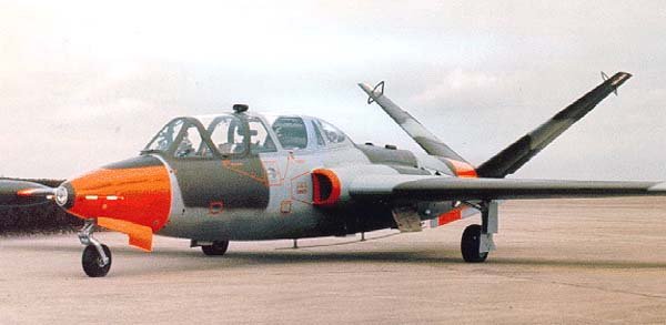 CM.170 Magister entrenador a reacción