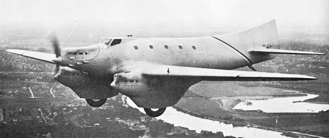 Couzinet 27 Arc en ciel avión francés