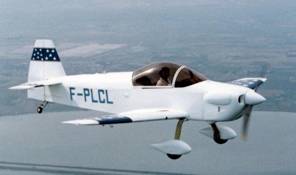 CP-90 Pinocchio II avión
